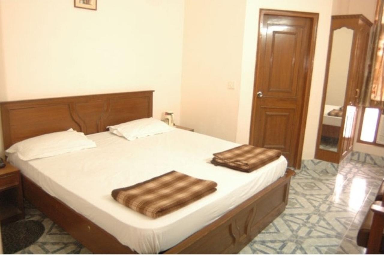 Hotel The Shubham Vrindāvan Zewnętrze zdjęcie